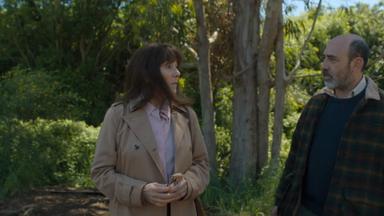 Alguien tiene que saber 1x3