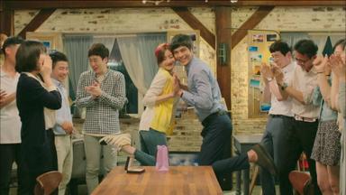 Cálido y Acogedor 1x8