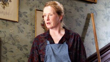 Seis Pies Bajo Tierra 4x5