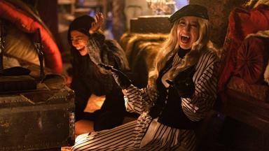 Lo que hacemos en las sombras 4x7