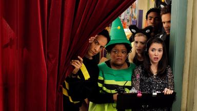 Community 2x13