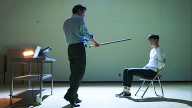 W Dos Mundos 1x14