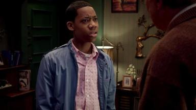Todos Odian a Chris 4x11