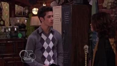 Los Hechiceros de Waverly Place 4x7