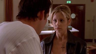 Buffy, la cazavampiros 2x1