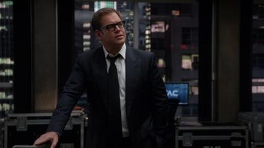 Bull 4x12