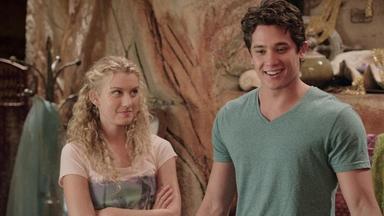 Mako Mermaids: An H2O Adventure 2x5