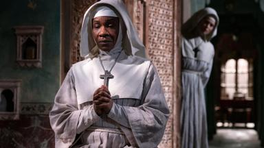 Black Narcissus 1x2